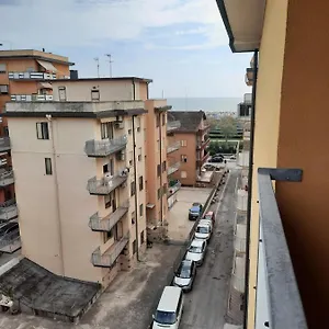  Apartment In Sottomarina Di